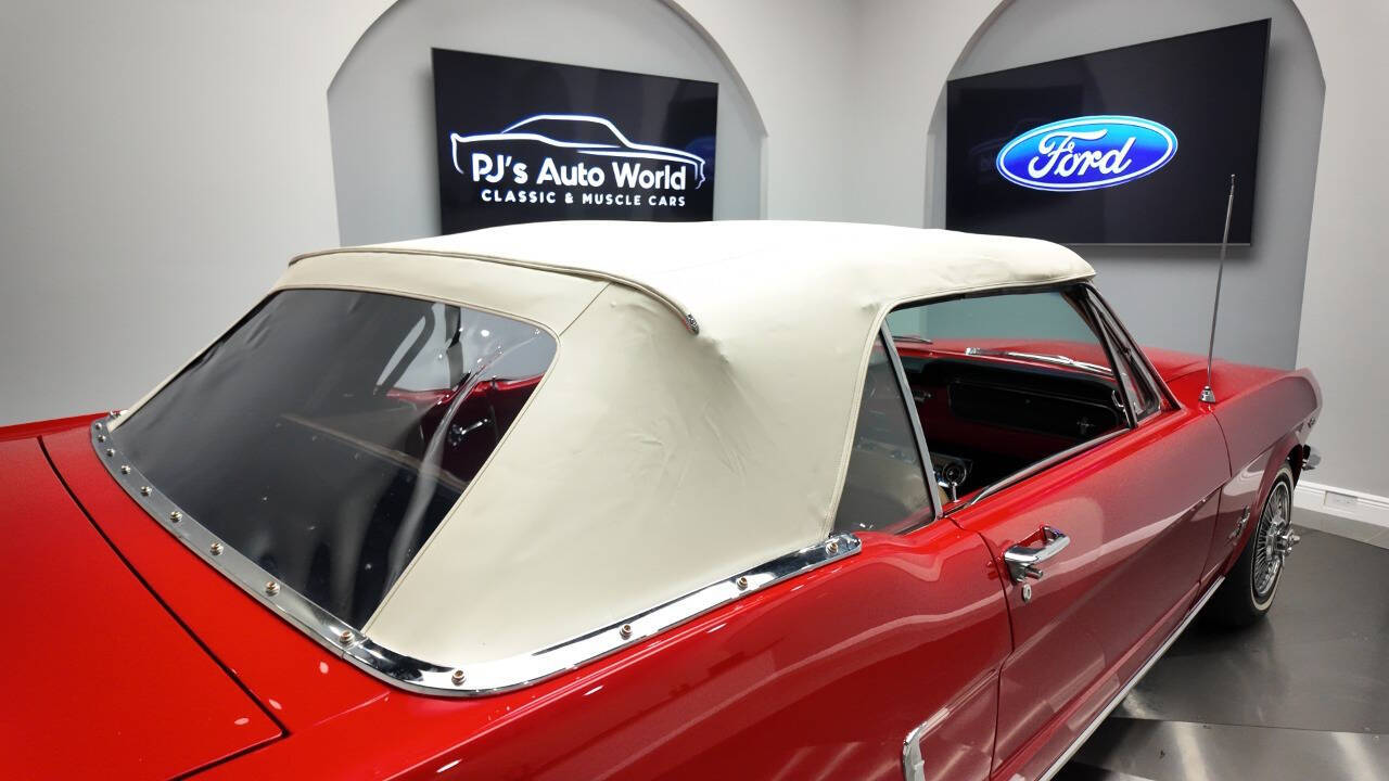 1965 Ford Mustang 40