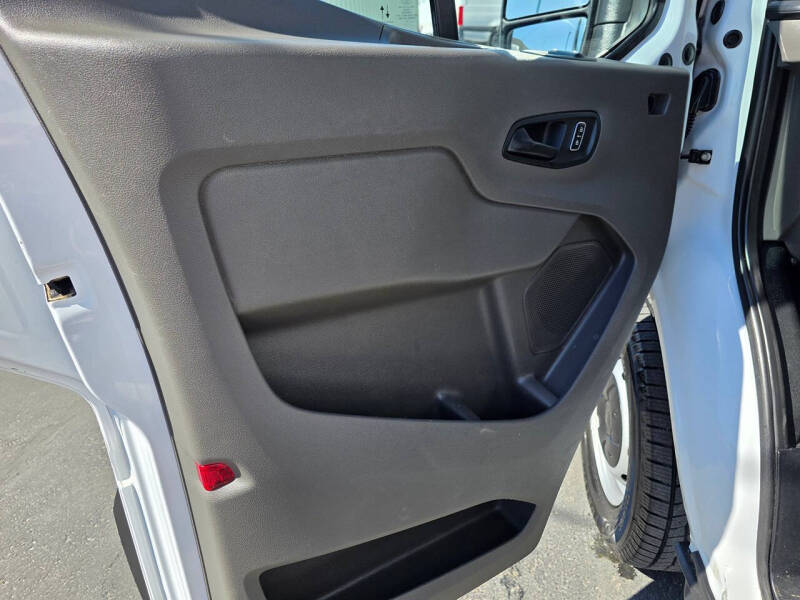 2023 Ford Transit 250