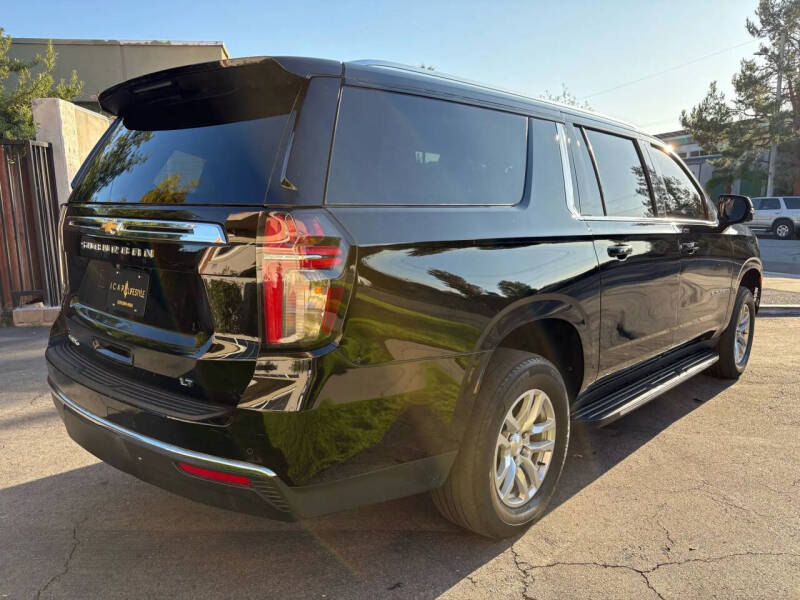 2024 Chevrolet Suburban LT