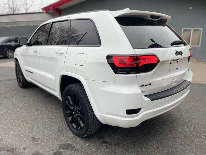 2019 Jeep Grand Cherokee Altitude