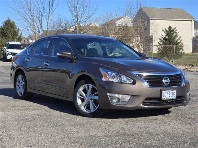 2013 Nissan Altima Sedan SV photo 3