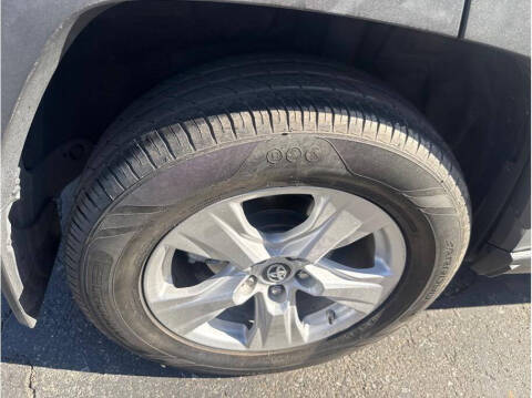 2019 Toyota RAV4 Hybrid XLE