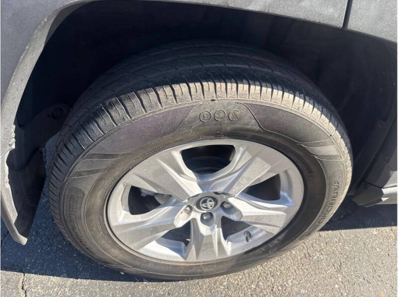 2019 Toyota RAV4 Hybrid XLE