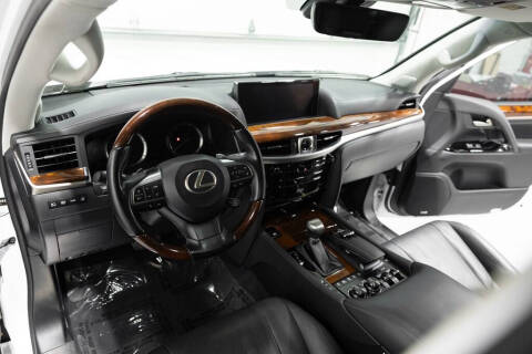 2021 Lexus LX 570 Three-Row