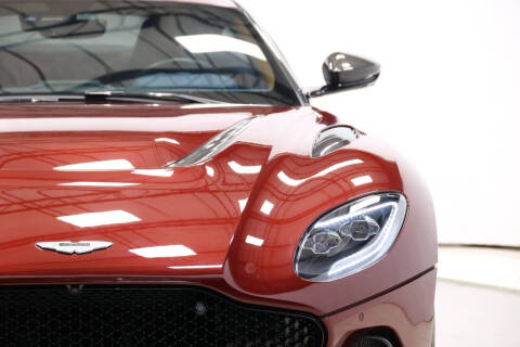 2023 Aston Martin DBS
