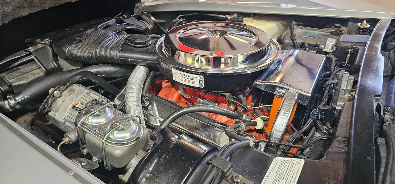 1976 Chevrolet Corvette Stingray 87
