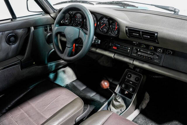 1988 Porsche 911 Carrera