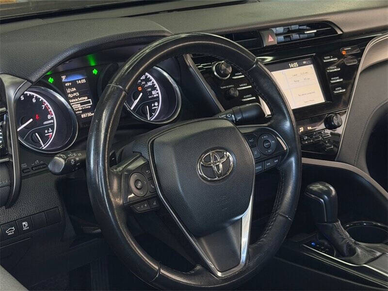 2019 Toyota Camry SE
