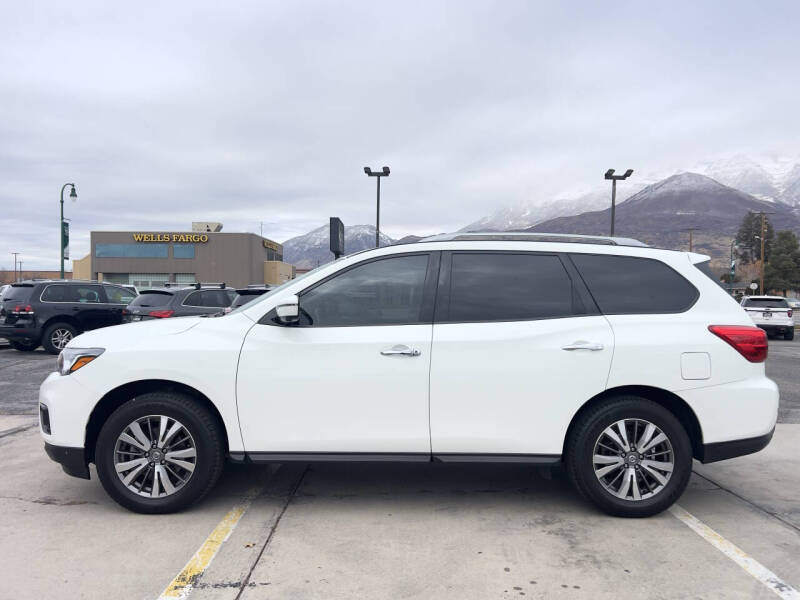 2019 Nissan Pathfinder SL