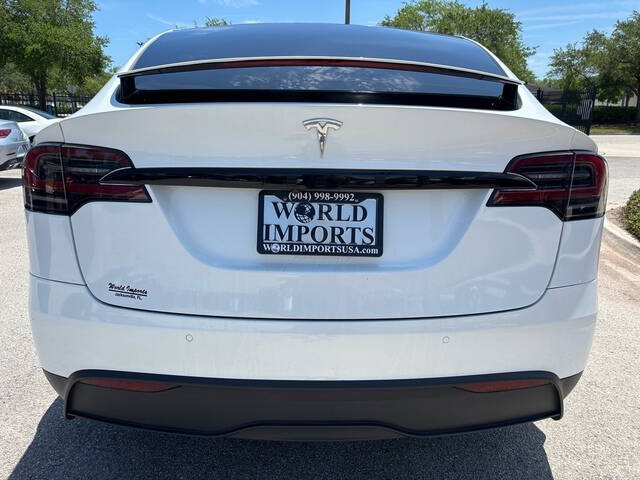 2022 Tesla Model X 14