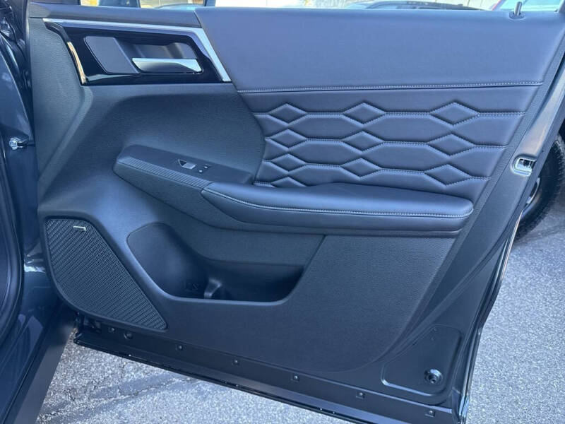 2025 Mitsubishi Outlander SEL