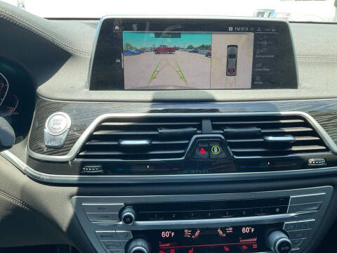 2022 BMW 7 Series 740i