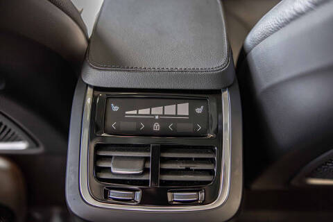 2025 Volvo XC90 B6 Plus Bright Theme 7P