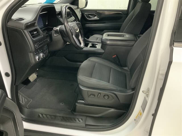 2022 GMC Yukon XL SLE