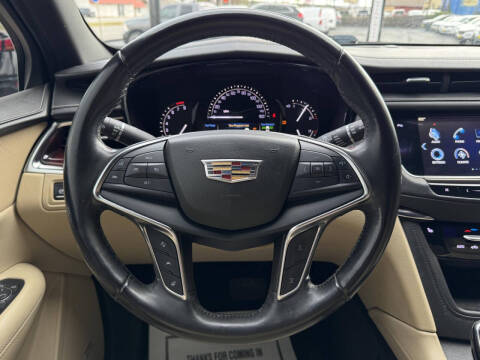 2018 Cadillac XT5 Luxury