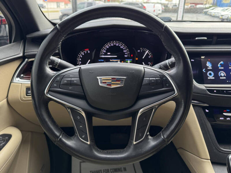 2018 Cadillac XT5 Luxury