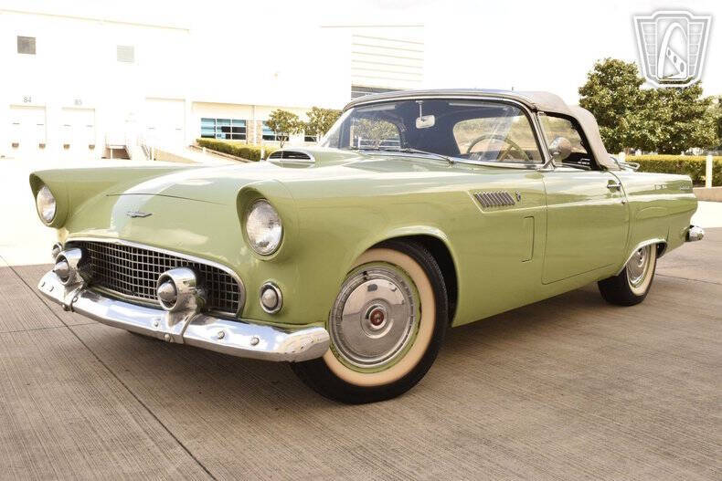 1956 Ford Thunderbird