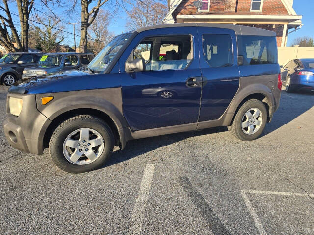 2003 Honda Element for sale at QUEENSGATE AUTO SALES in York, PA