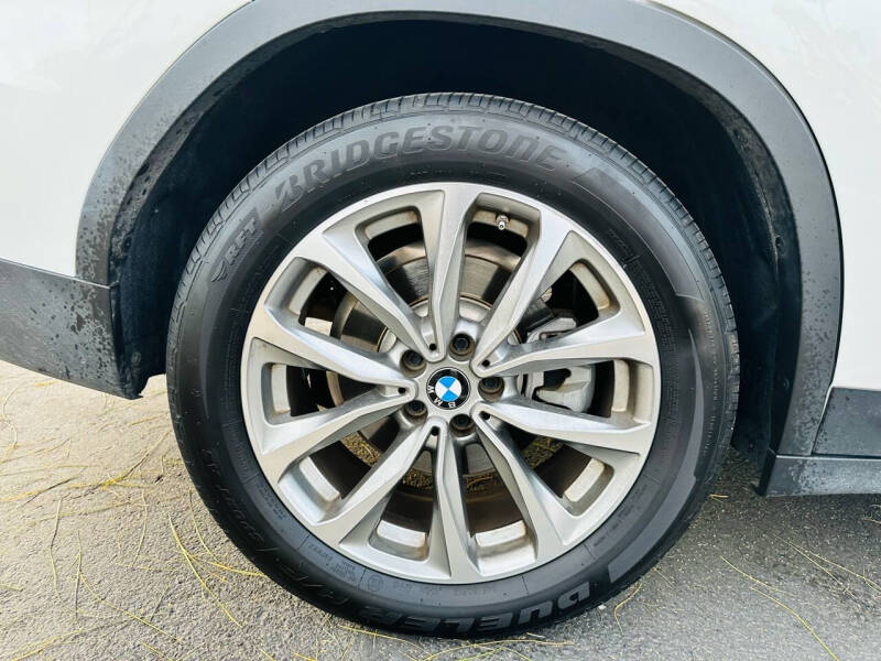 2019 BMW X3 30i photo 29