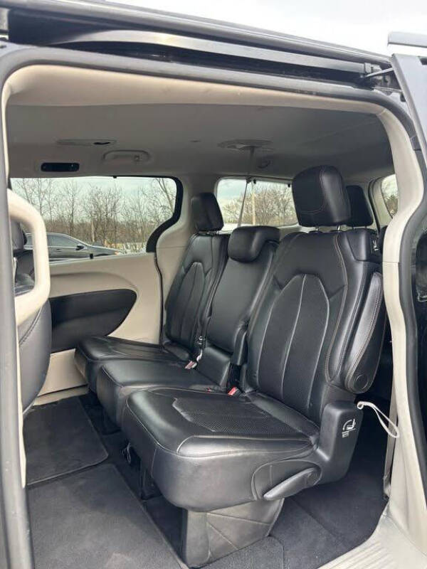 2019 Chrysler Pacifica Touring L