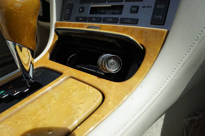 2004 Lexus SC 430