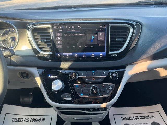 2022 Chrysler Pacifica Touring L