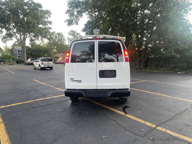 2011 Chevrolet Express 2500