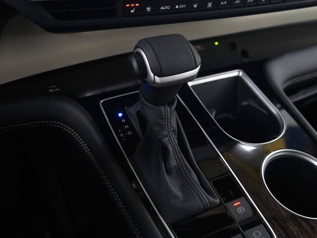 2025 Toyota Sienna Limited 7-Passenger