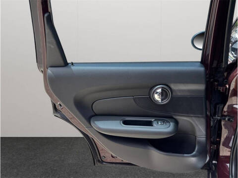 2017 MINI Clubman Cooper