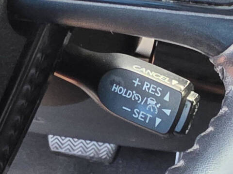 2019 Toyota Prius XLE AWD-e