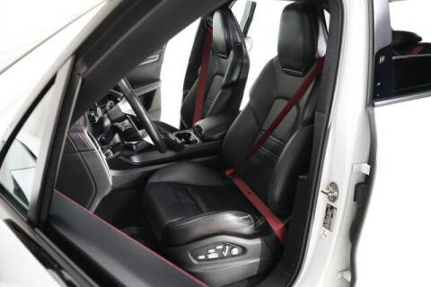 2021 Porsche Cayenne GTS