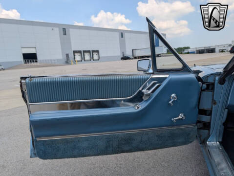 1964 Ford Thunderbird