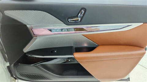 2023 BMW 7 Series 740i