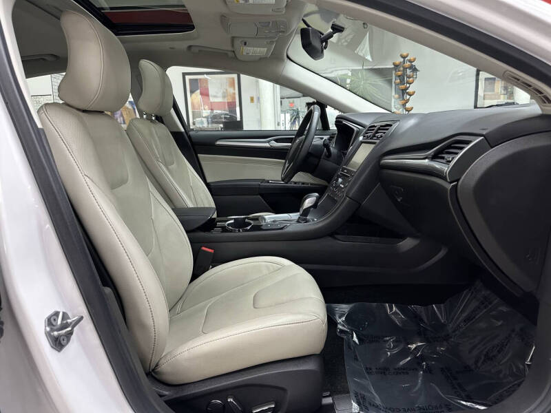 2016 Ford Fusion Energi Titanium