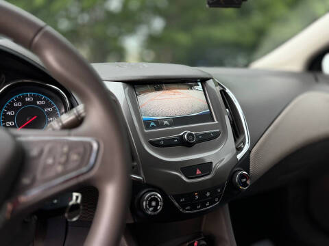 2017 Chevrolet Cruze LT Auto