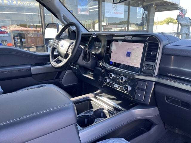 2026 Ford F-350 Super Duty Lariat