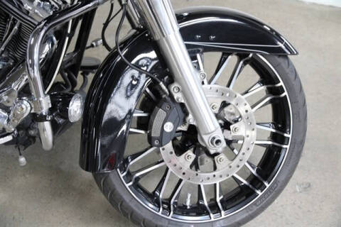 2014 Harley-Davidson STREET GLI