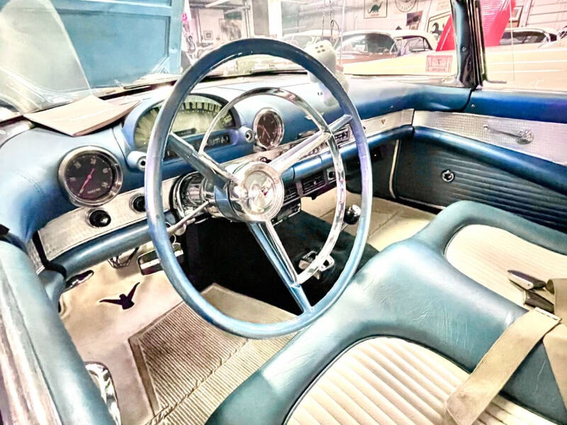 1956 Ford Thunderbird