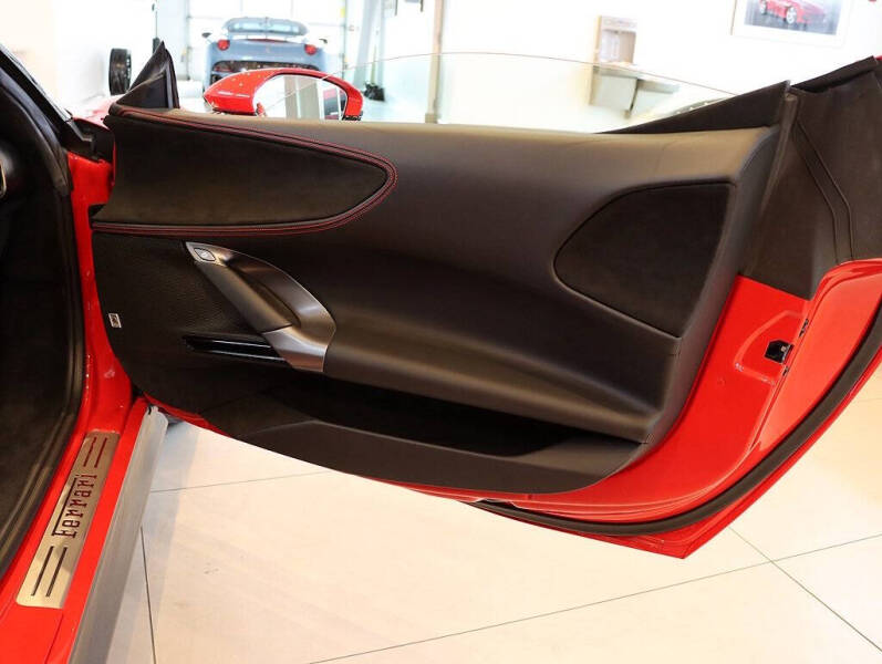 2023 Ferrari SF90 Spider