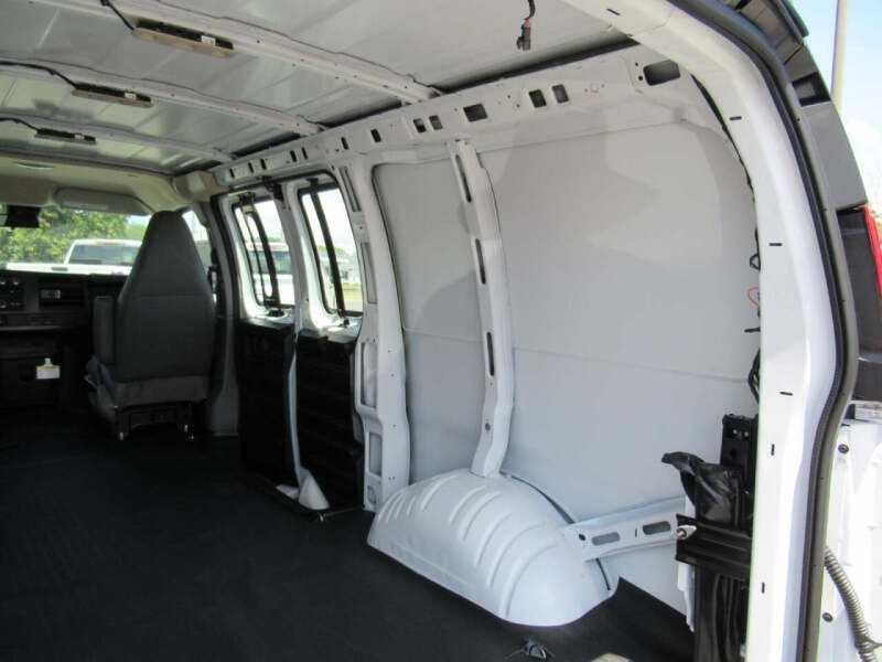 2026 GMC Savana 2500