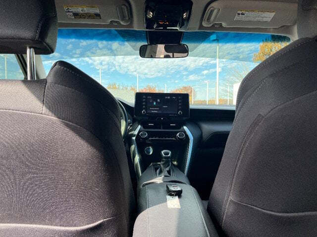 2021 Toyota Venza 18