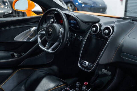 2023 McLaren GT