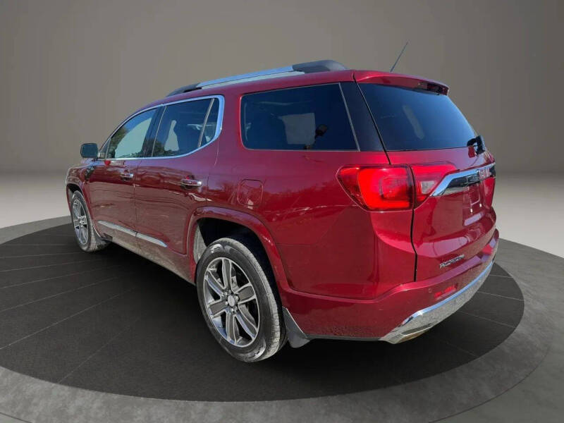 2017 GMC Acadia Denali