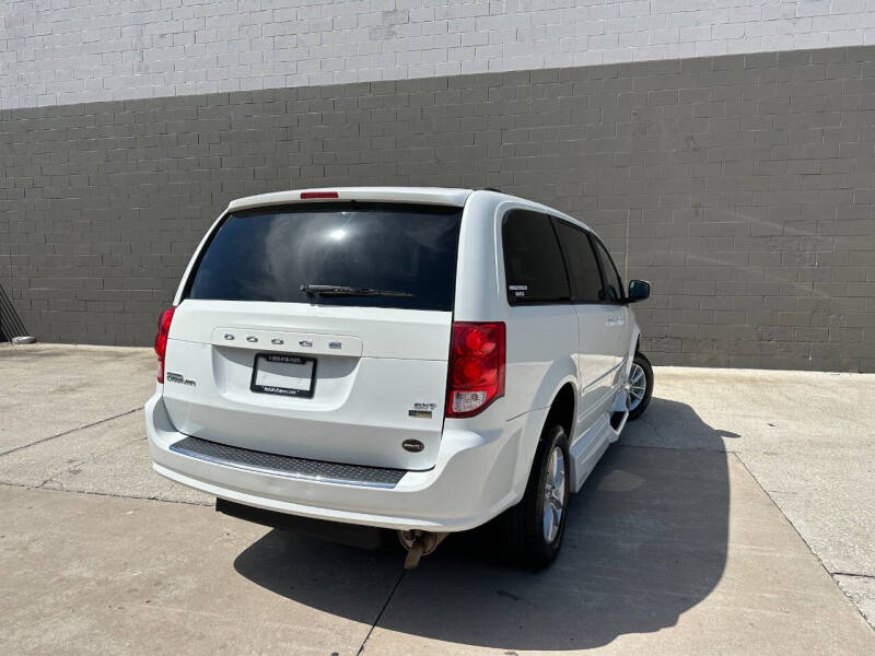 2015 Dodge Grand Caravan SXT Plus