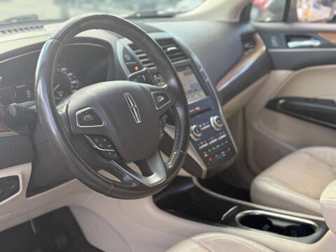 2017 Lincoln MKC Select