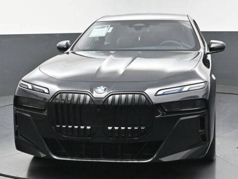 2023 BMW 7 Series 740i
