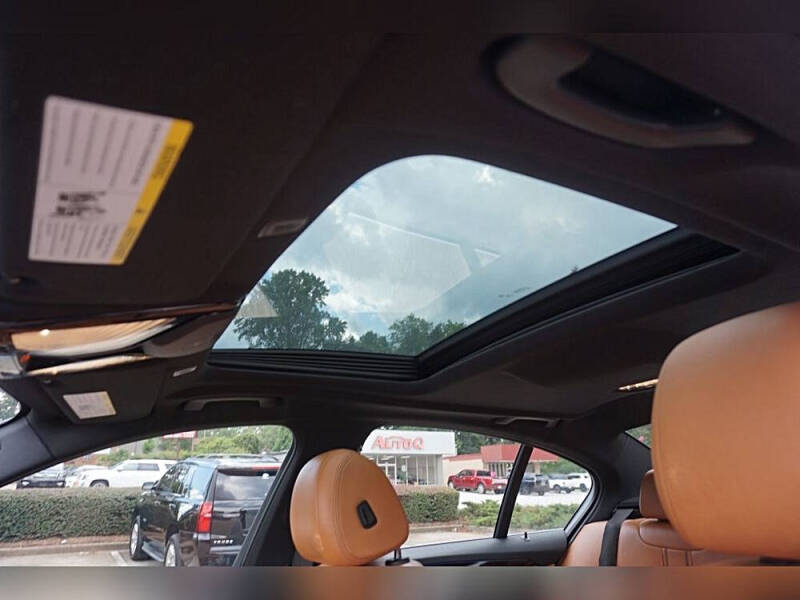 2017 BMW 5 Series 540i