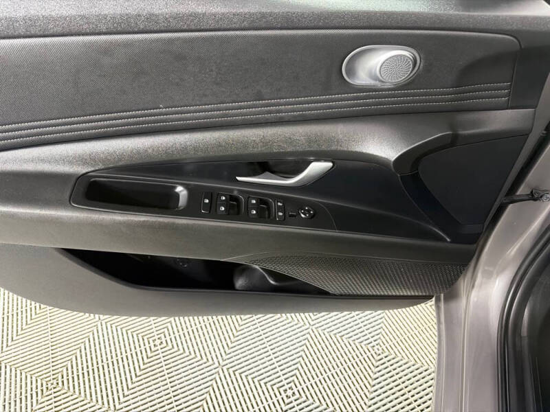 2022 Hyundai Elantra