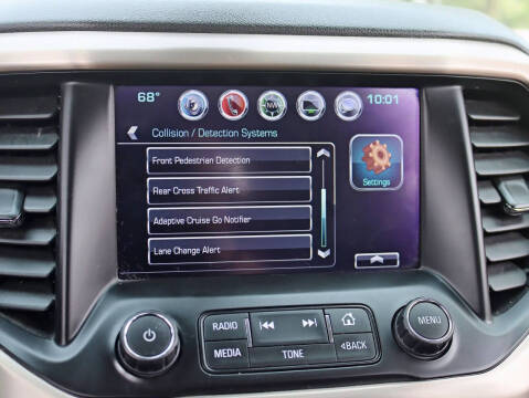 2019 GMC Acadia Denali