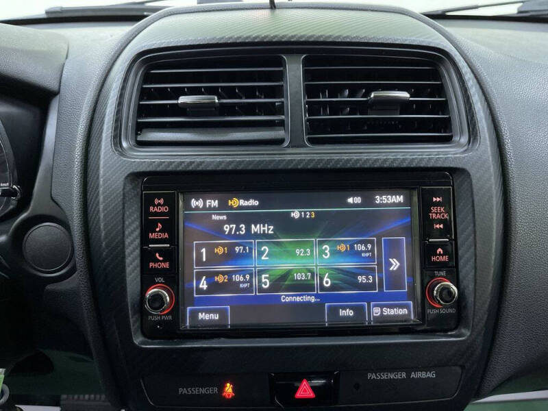 2019 Mitsubishi Outlander Sport LE